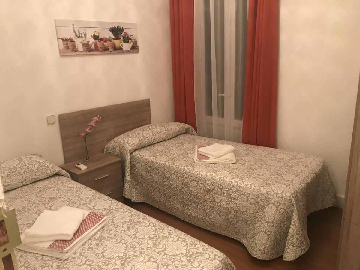 Duque De Alba Madrid Ngoại thất bức ảnh